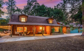 Log Cabin w pool, spa, game room, sleeps 20